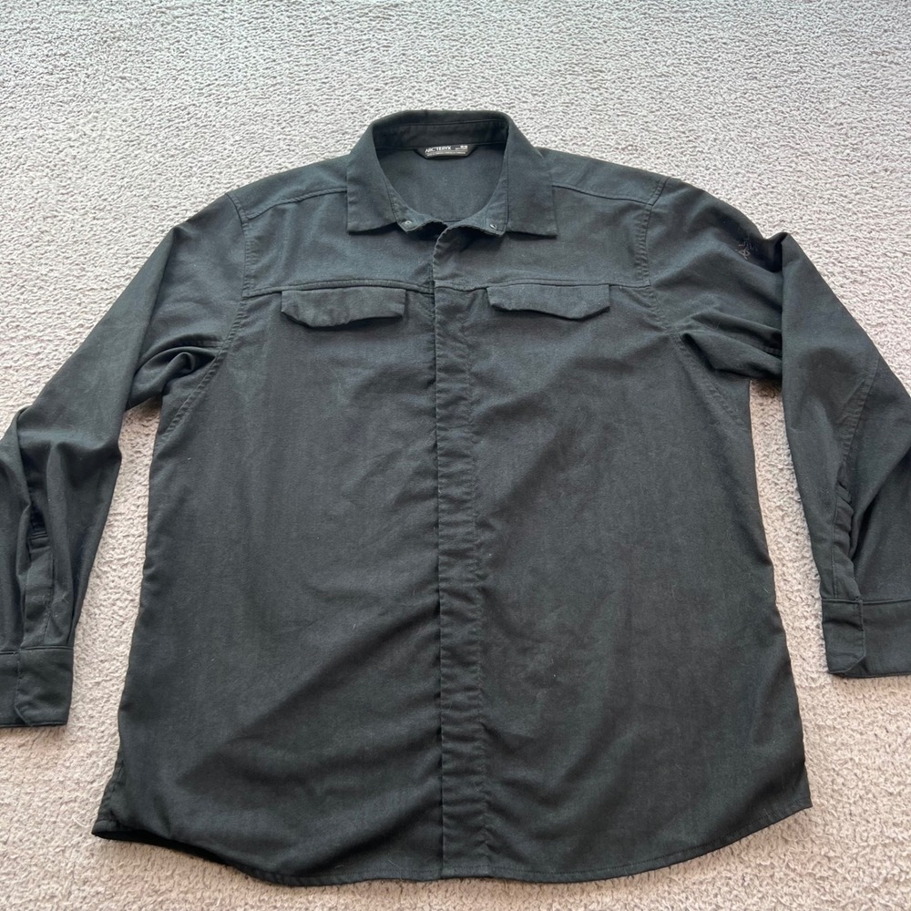 Arcteryx Lattis Shirt LS Mens Medium Black Technical Snap Front Casual Work